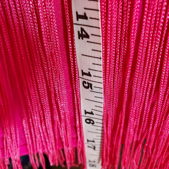 Showpo Siofra Hot Pink 4 Tier Fringe Mini Skirt Sz 0 - Picture 9 of 11